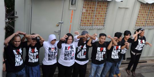 KPK akan tegaskan kewenangan kasus simulator kepada Polri
