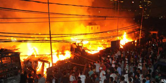 Ratusan rumah Tanah Abang, ludes terbakar