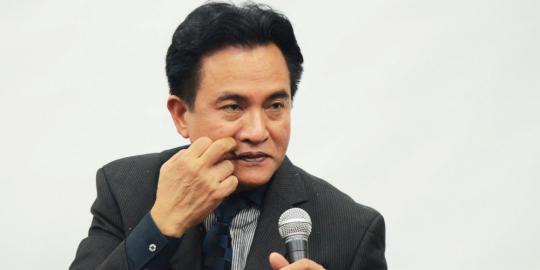 Yusril mau bela Polri dalam kasus korupsi?