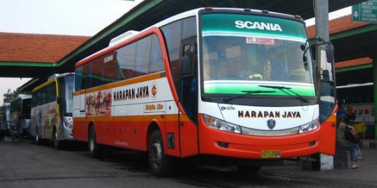 Sopir bus Harapan Jaya juga alami luka 