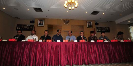 Fokus kasus SIM, KPK jangan lupakan kasus besar lainnya