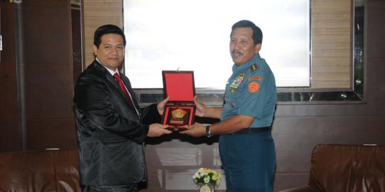 Panglima TNI terima kunjungan ketua KPU  