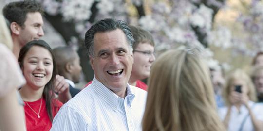 Akun Twitter Mitt Romney terbukti beli follower