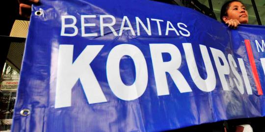 Korupsi, ketua dan anggota KPU Pematang Siantar diadili