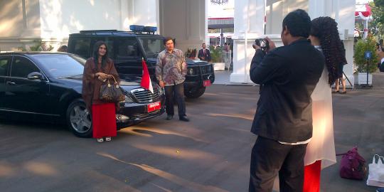 Mobil Presiden jadi objek favorit berfoto di Istana