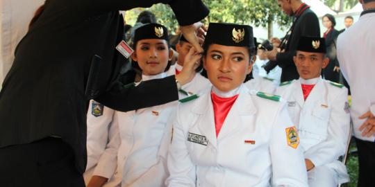 Perasaan Mega bawa sang saka Merah Putih