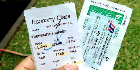 Mulai bulan depan, tiket pesawat termasuk airport tax