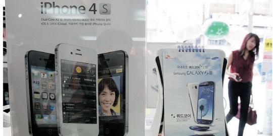 Selentingan beredar, Samsung bayar Apple dengan 30 truk koin