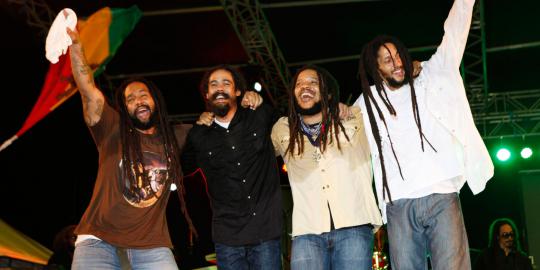 4 Putra legendaris Bob Marley tampil kompak