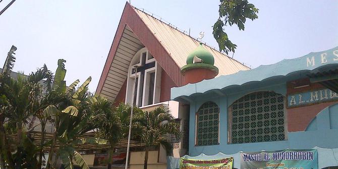 Gereja dan masjid simbol kerukunan di Jakut terancam 