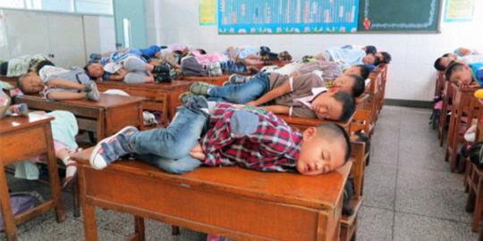 Sekolah di China paksa murid tidur di kelas