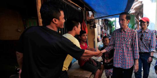 Kampanye perdana, Jokowi minta pasar tak bau dan becek