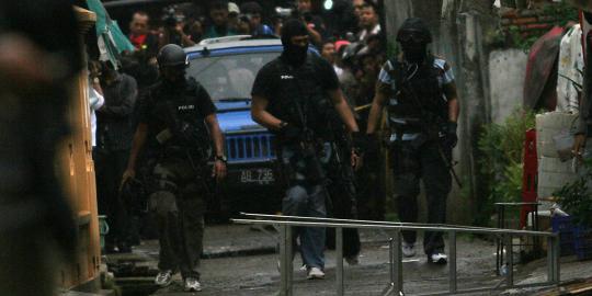 Densus 88 tangkap terduga teroris di Bekasi