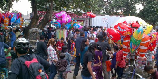 TPS Megawati dipadati penjual mainan