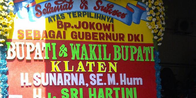 Bupati Klaten kirim karangan bunga ke rumah dinas Jokowi 