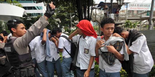Bolos, 21 pelajar ditangkap Satpol PP