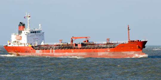 700 ton minyak selundupan diamankan Bea Cukai