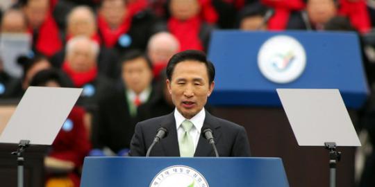 5 Presiden dan Wapres yang sumbangkan gaji untuk amal 