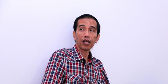 Jokowi: Biaya pelantikan gubernur DKI terlalu tinggi