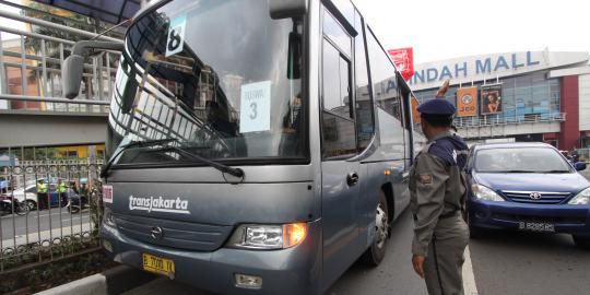 TransJakarta tabrak pejalan kaki di Glodok