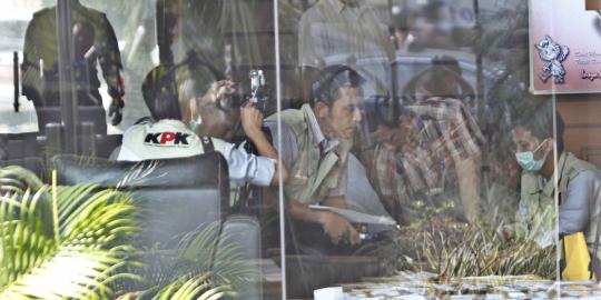 Provost Polri kepung KPK, hendak jemput paksa penyidik