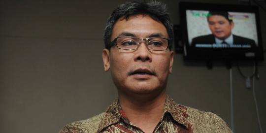 Jadi tersangka, Kompol Novel tetap periksa simulator SIM 