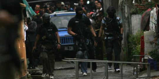 Densus 88 gerebek rumah terduga teroris di Depok