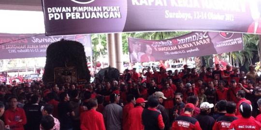Datang ke Rakernas PDIP, Megawati disambut Reog Ponorogo
