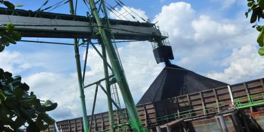  Bapepam minta penjelasan Bakrie soal transaksi Bumi Plc