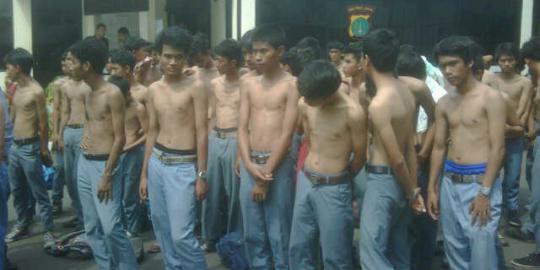 Siap tawuran, 78 pelajar SMK Bakti Jaya diamankan Polisi