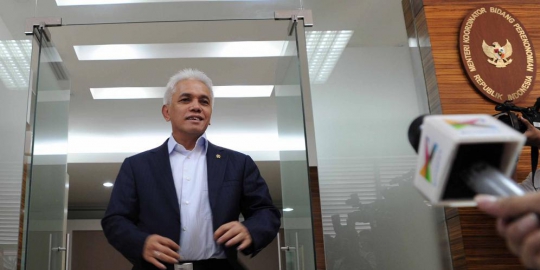 perekonomian hatta rajasa rev1