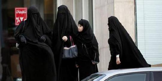 Saudi bakal izinkan pengacara perempuan hadiri sidang