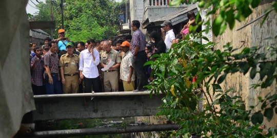 5 aksi jokowi di dua hari pertama menjadi gubernur