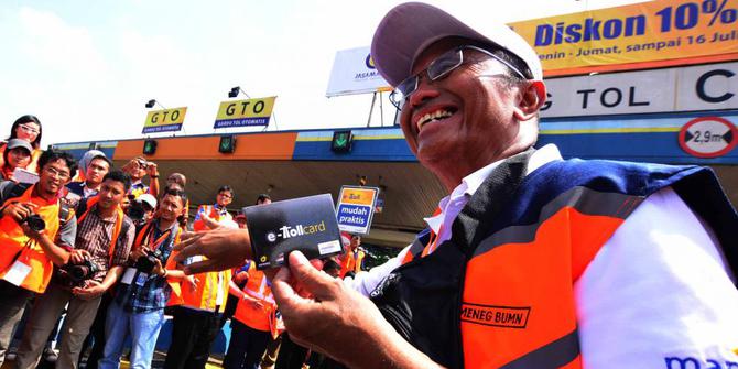 Di tangan Dahlan, BUMN belum memberi manfaat bagi rakyat 