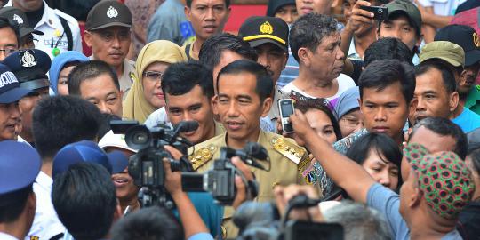 Kunjungi Pasar Senen, Jokowi disambut antusias pedagang pasar