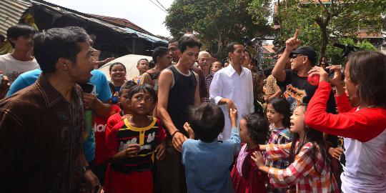 Jokowi tantang petugas Damkar Lebak Bulus
