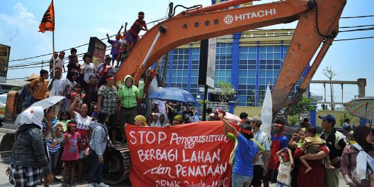 Tak puas bertemu Jokowi, warga Muara Angke demo ke DKP DKI
