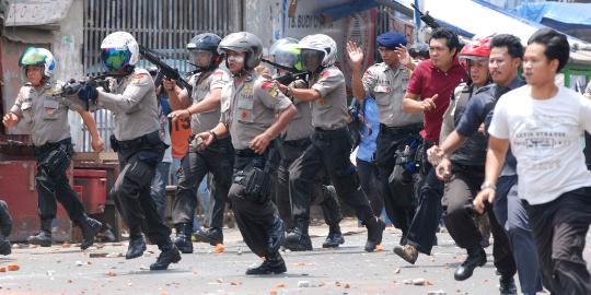 Bentrok warga di Lampung, enam orang tewas