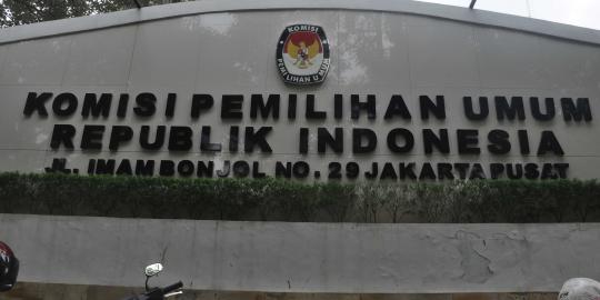 KPU persoalkan rekomendasi Bawaslu soal 12 parpol