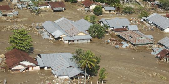 Korban banjir bandang Mamasa bertambah menjadi 15 orang