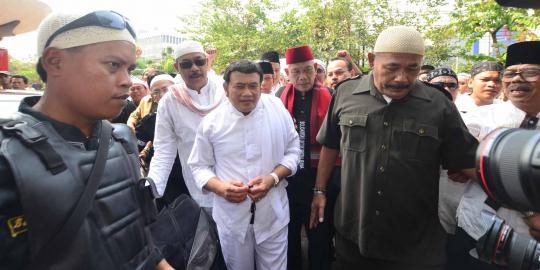 Rhoma Irama, raja dangdut yang siap \'menggoyang\' Pilpres 2014