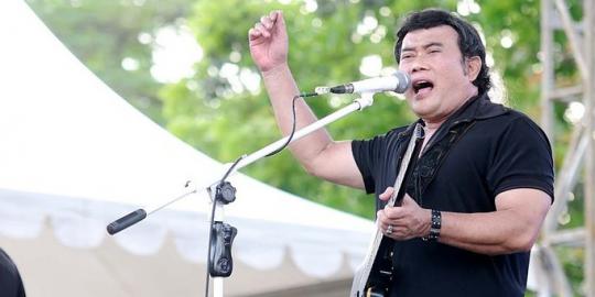 4 Artis yang pernah sesumbar kepengen nyapres