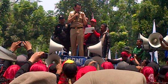 Ahok ngotot UMP buruh di DKI Jakarta Rp 2 juta  