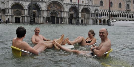 Venesia disihir jadi \'kolam renang raksasa\'