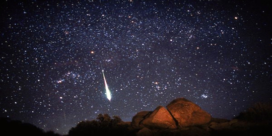 8 meteor terkenal yang hiasi langit bumi di tahun 2012