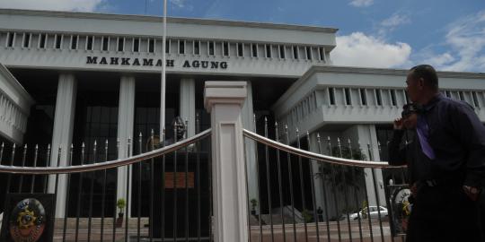 MA: Hakim Agung Achmad Yamanie ubah putusan 15 jadi 12 tahun