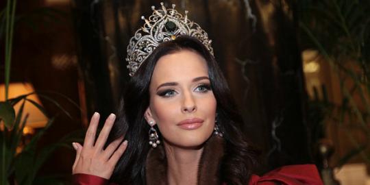 Miss Rusia sebut negaranya pengemis