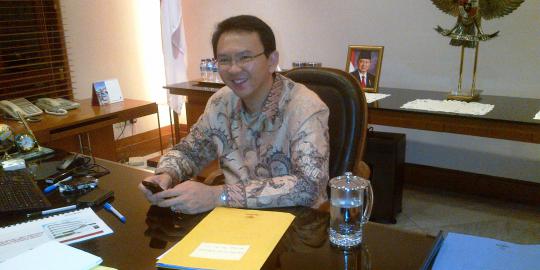6 Cara Ahok buka-bukaan