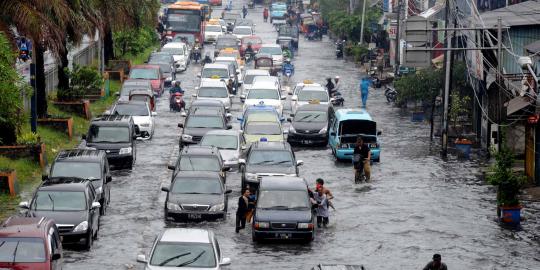 cerita tentang banjir Jokowi Sulit atasi banjir dan macet Jakarta merdeka com