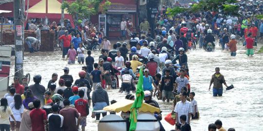Menteri PU: Penyelesaian banjir tak bisa instan